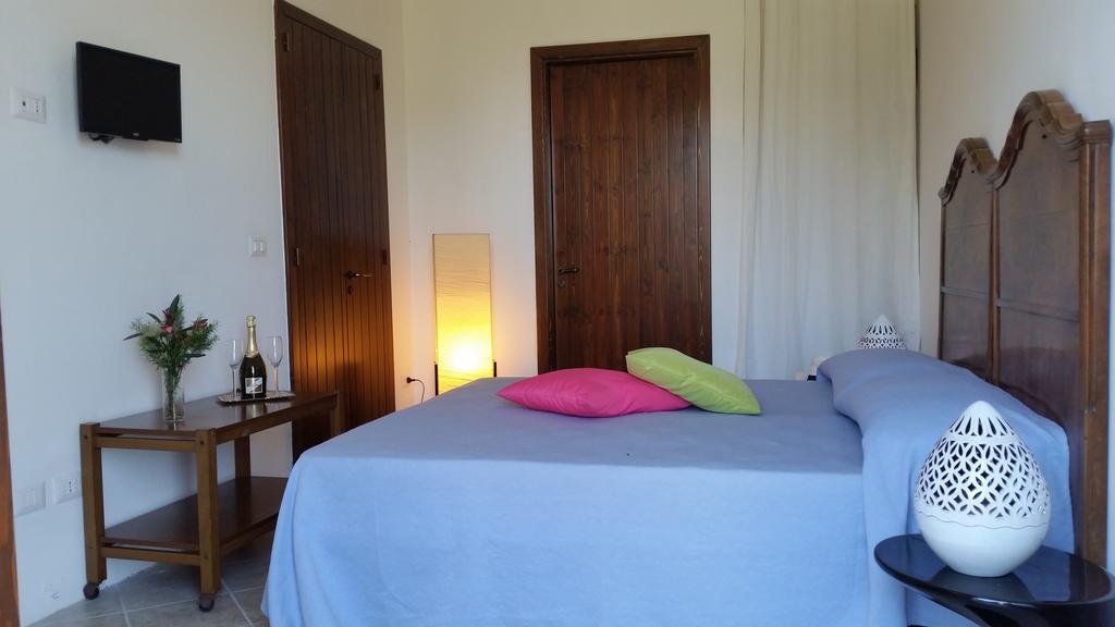 Agriturismo Occhineri Porto Cesareo Bilik gambar